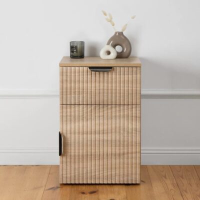 Porto Bedside Table - Natural Oak - Fluted - Pull Black
